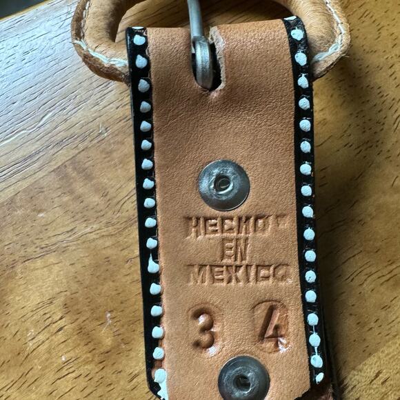 Western Cowgirl Tooled Leather Belt Size 34 Donna Horses Boots Horseshoes Hats - Picture 6 of 11